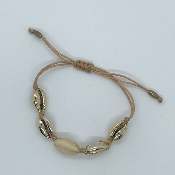 Polka Shell Bracelet - Picture 2 of 2